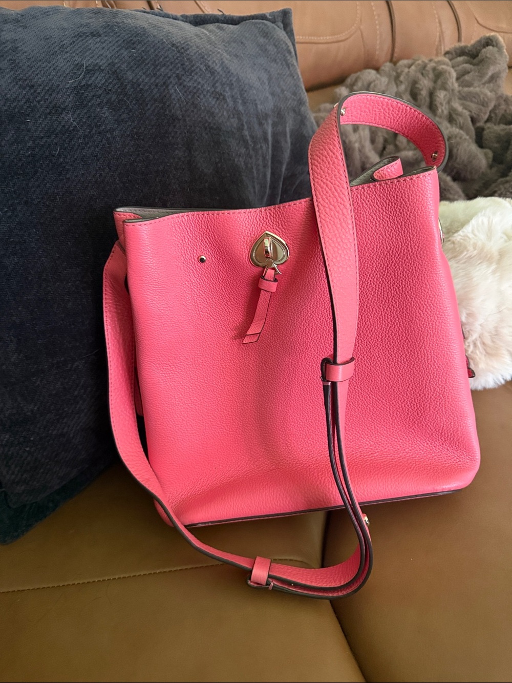 kate spade Pink Pebbled Leather Bucket Shoulder Bag with Gold Turn-Lock